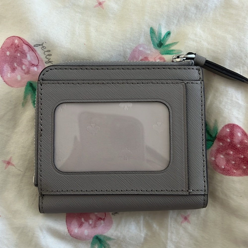 Cameron Small Bifold Wallet - Picture 3 of 4